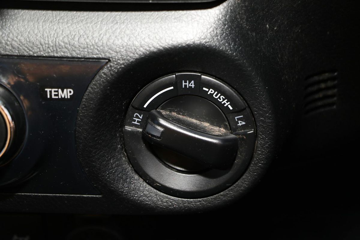 2020 Toyota Hilux SR5 GUN126R 4X4