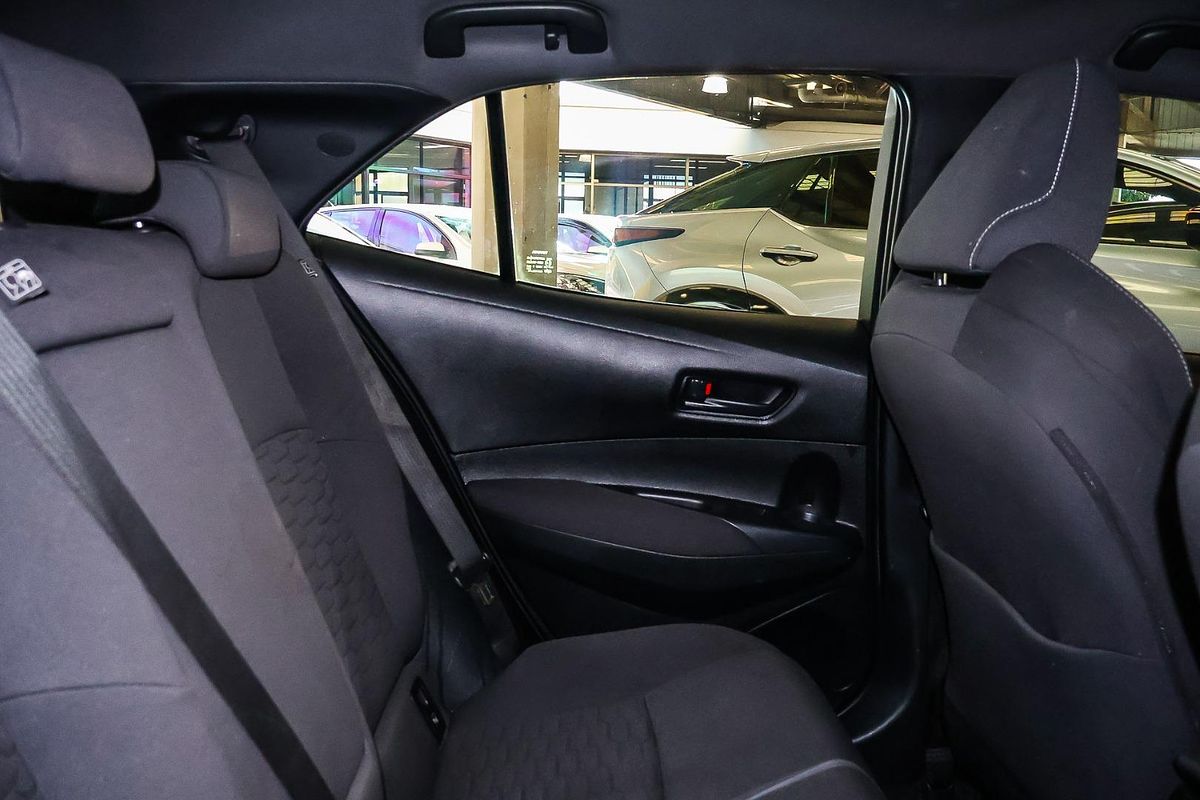 2018 Toyota Corolla Ascent Sport Hybrid ZWE211R