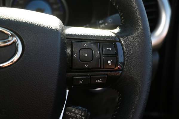 2020 Toyota Hilux SR5 GUN126R 4X4