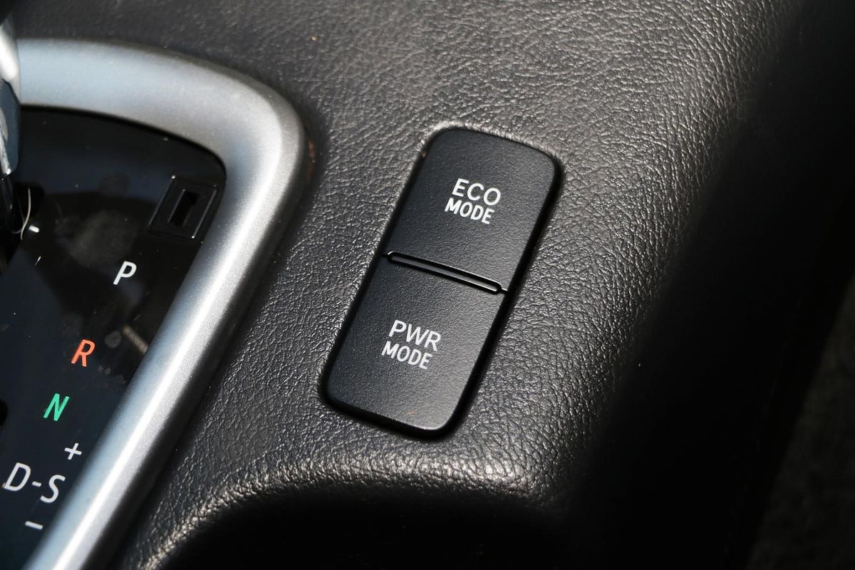 2020 Toyota Hilux SR5 GUN126R 4X4
