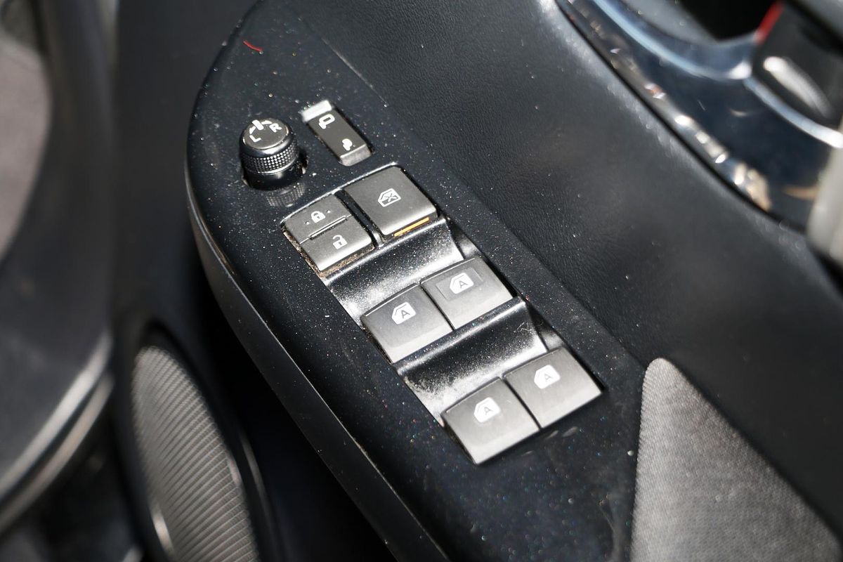 2020 Toyota Hilux SR5 GUN126R 4X4