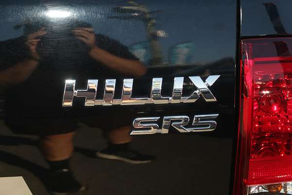 2020 Toyota Hilux SR5 GUN126R 4X4