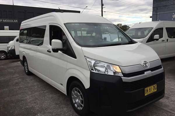 2021 Toyota Hiace SLWB COMMUTER (12 SEATS) GDH322R