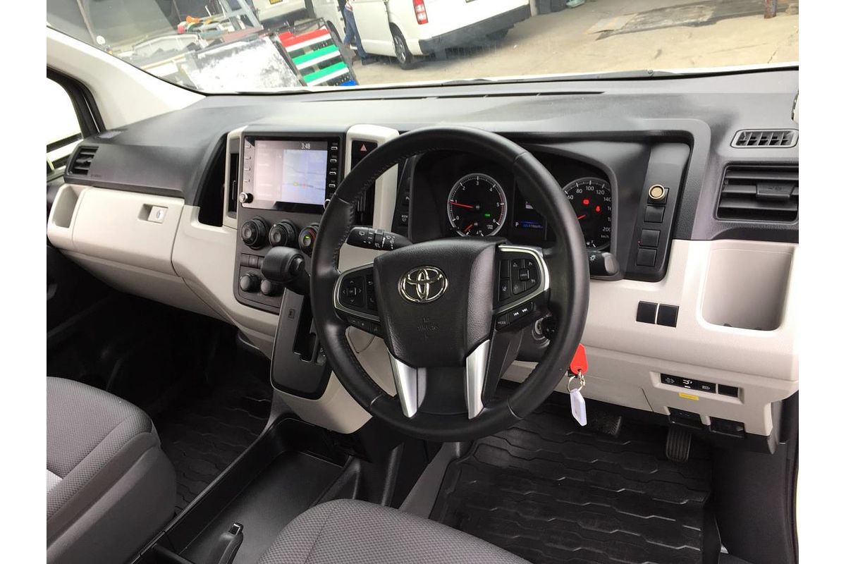 2021 Toyota Hiace SLWB COMMUTER (12 SEATS) GDH322R