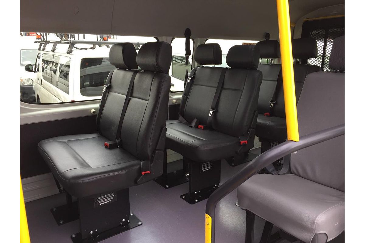 2021 Toyota Hiace SLWB COMMUTER (12 SEATS) GDH322R