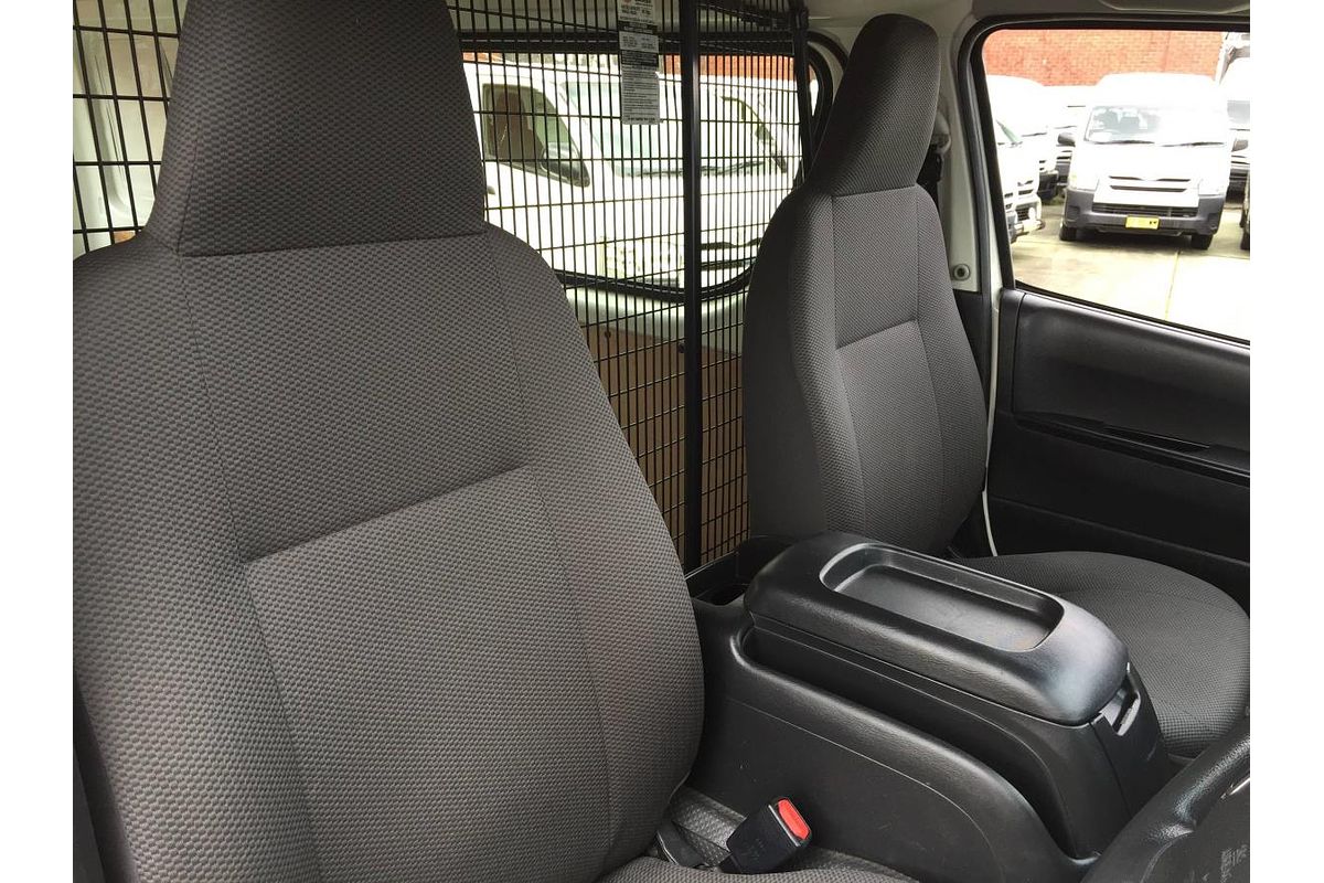 2019 Toyota Hiace LWB TRH201R MY16
