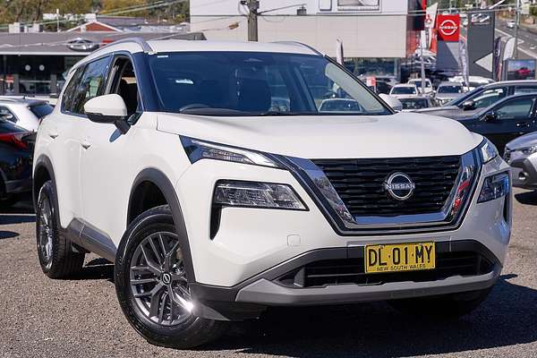2024 Nissan X-TRAIL ST T33