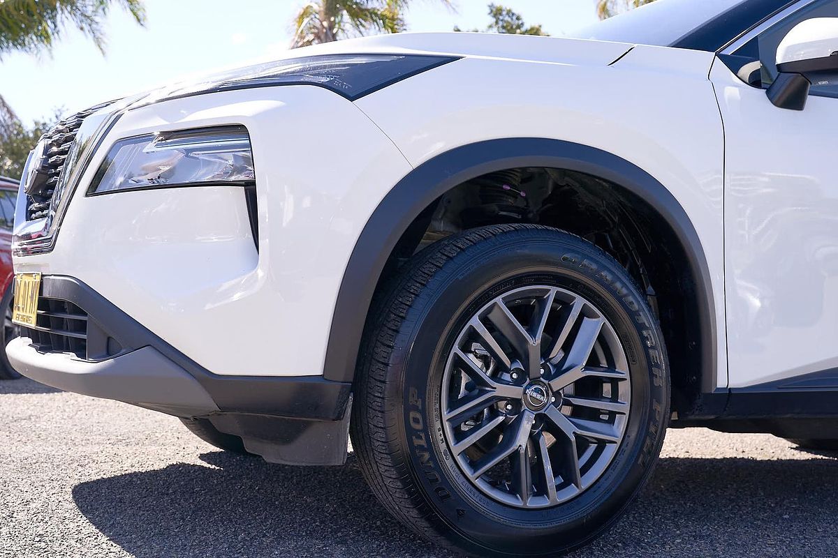 2024 Nissan X-TRAIL ST T33