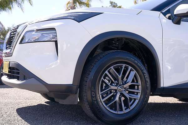 2024 Nissan X-TRAIL ST T33