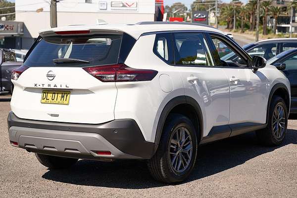 2024 Nissan X-TRAIL ST T33