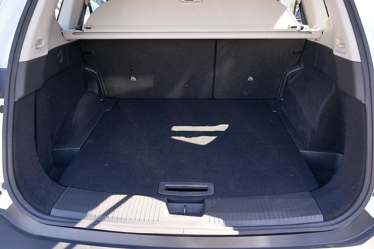 2024 Nissan X-TRAIL ST T33