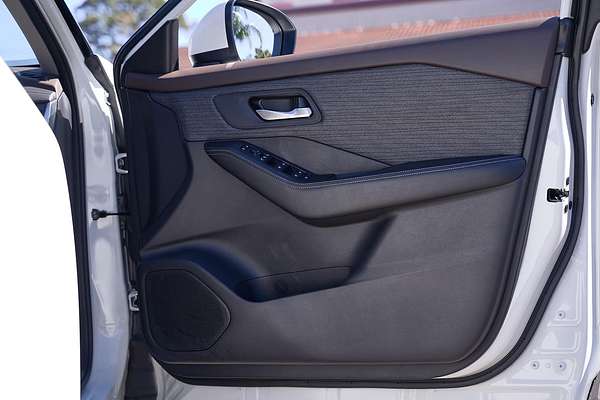 2024 Nissan X-TRAIL ST T33