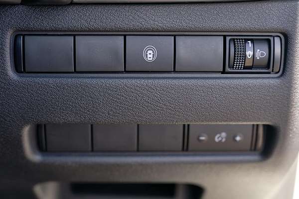 2024 Nissan X-TRAIL ST T33