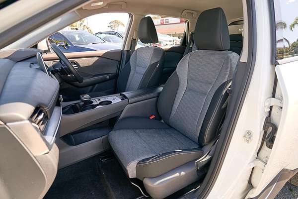2024 Nissan X-TRAIL ST T33