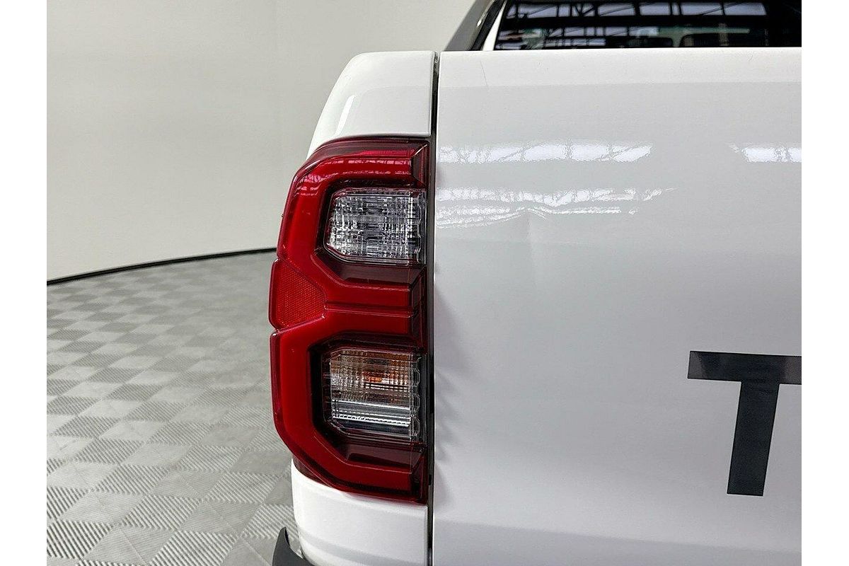 2020 Toyota Hilux SR5 GUN126R 4X4