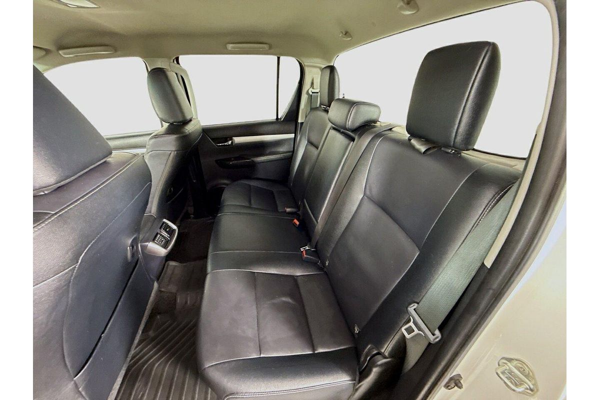 2020 Toyota Hilux SR5 GUN126R 4X4