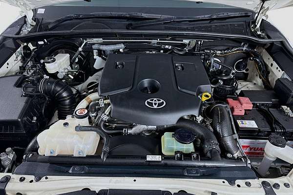 2020 Toyota Hilux SR5 GUN126R 4X4