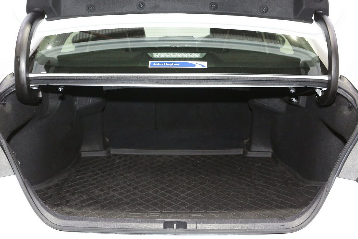2019 Toyota Camry SL GSV70R