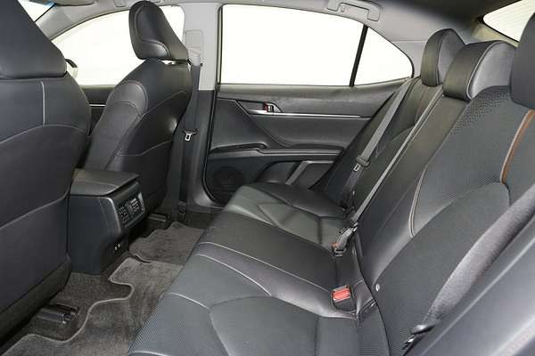 2019 Toyota Camry SL GSV70R