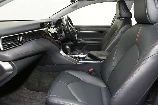 2019 Toyota Camry SL GSV70R