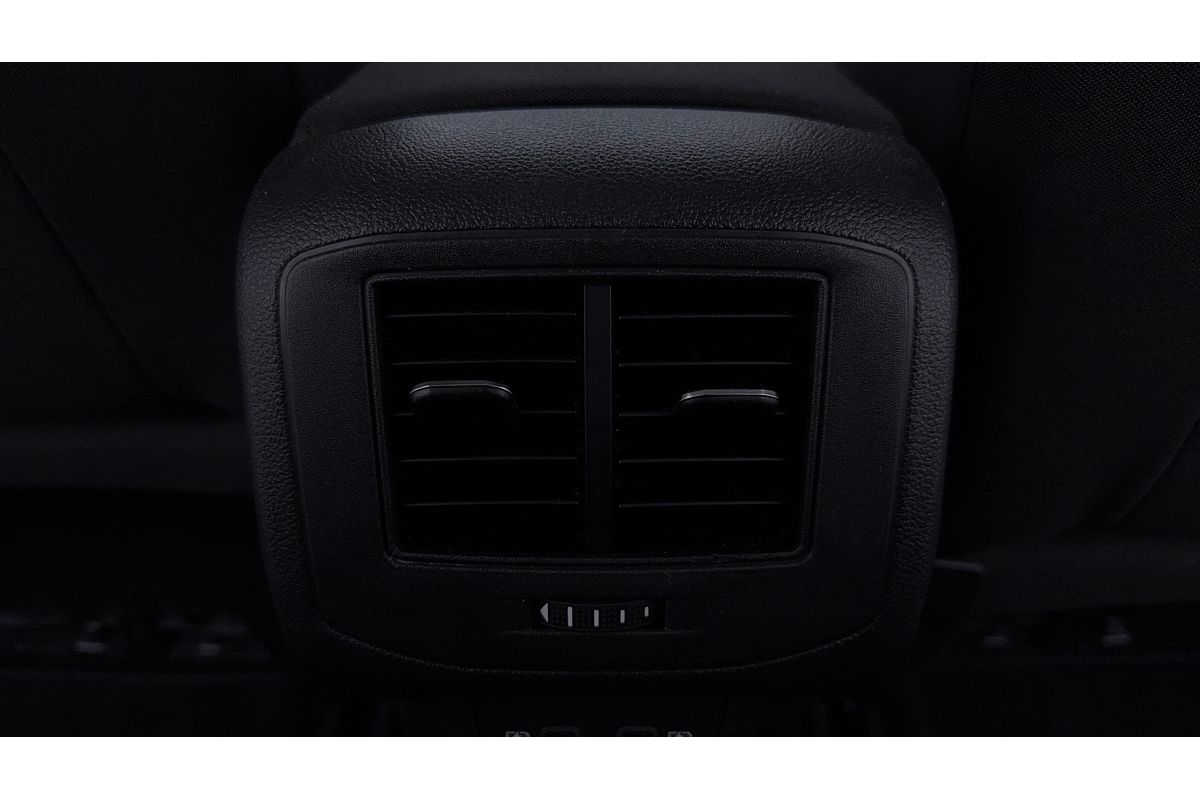 2023 Volkswagen T-Roc 110TSI Style D11