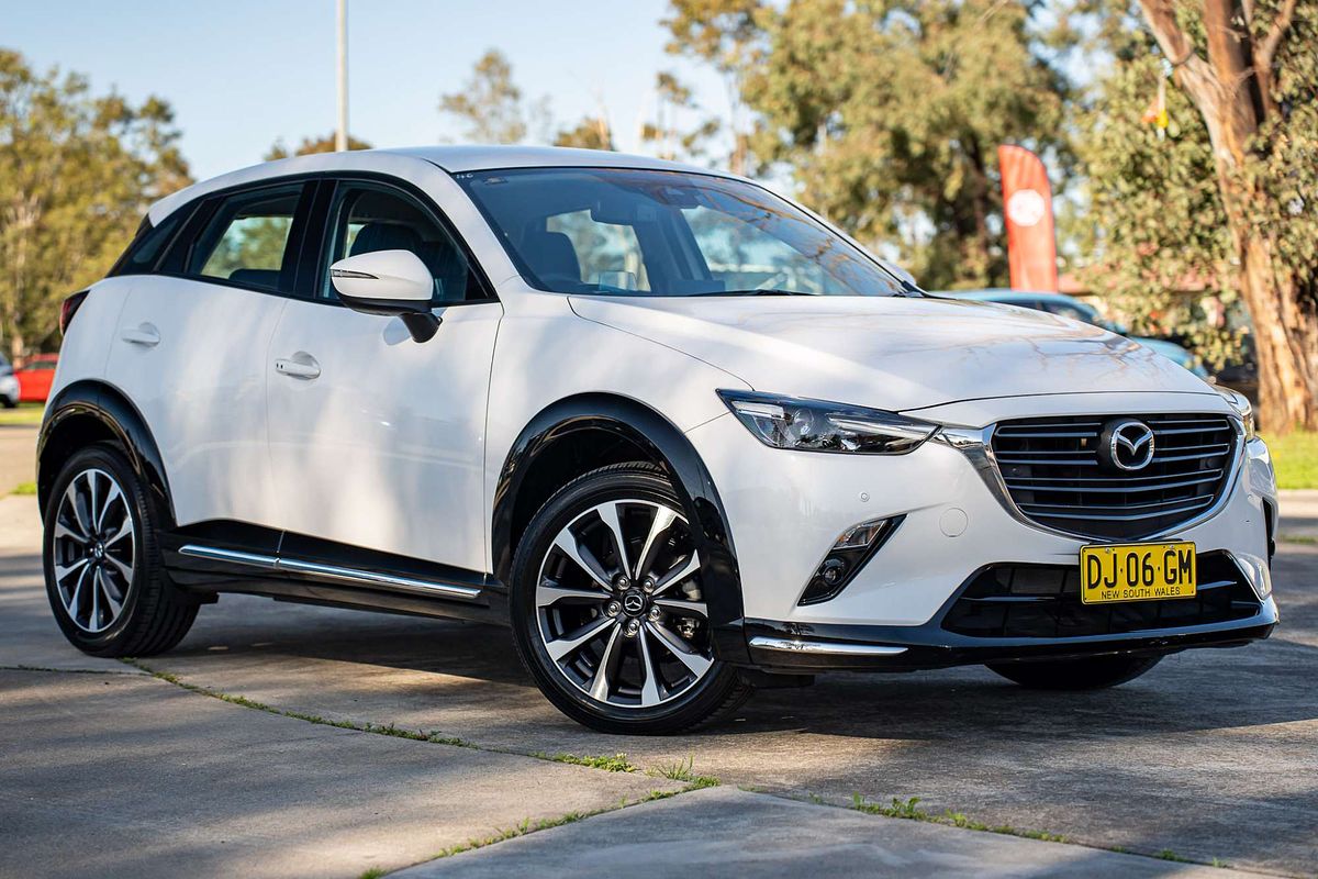 2023 Mazda CX-3 sTouring DK