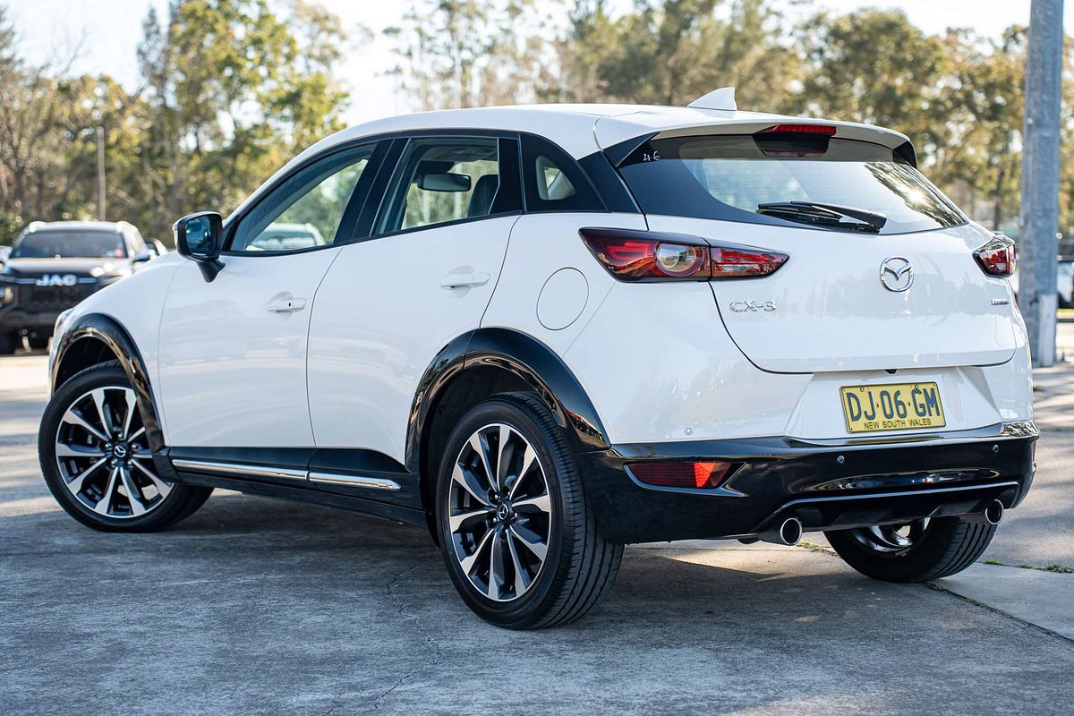 2023 Mazda CX-3 sTouring DK