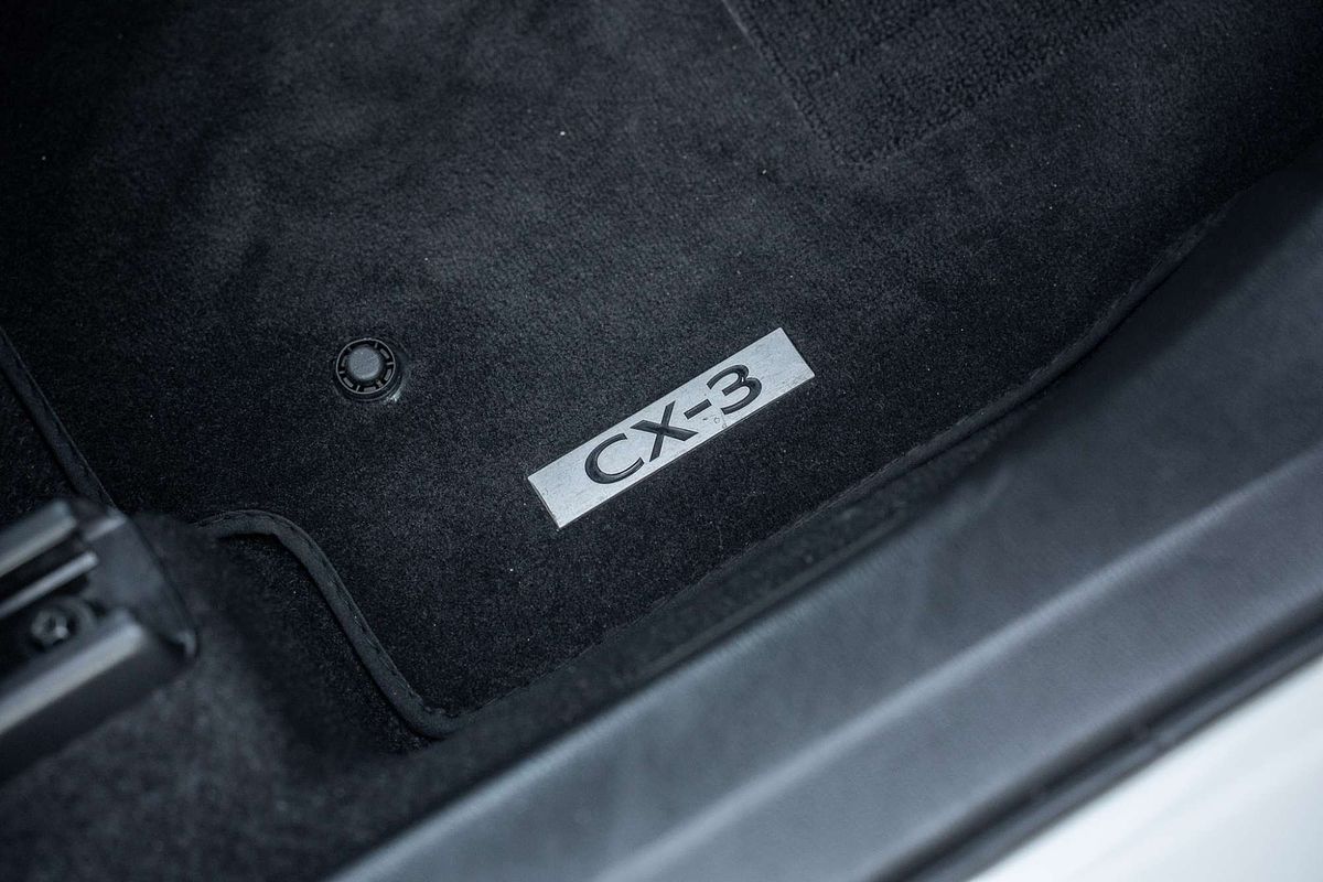 2023 Mazda CX-3 sTouring DK