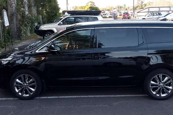 2016 Kia Carnival Platinum YP