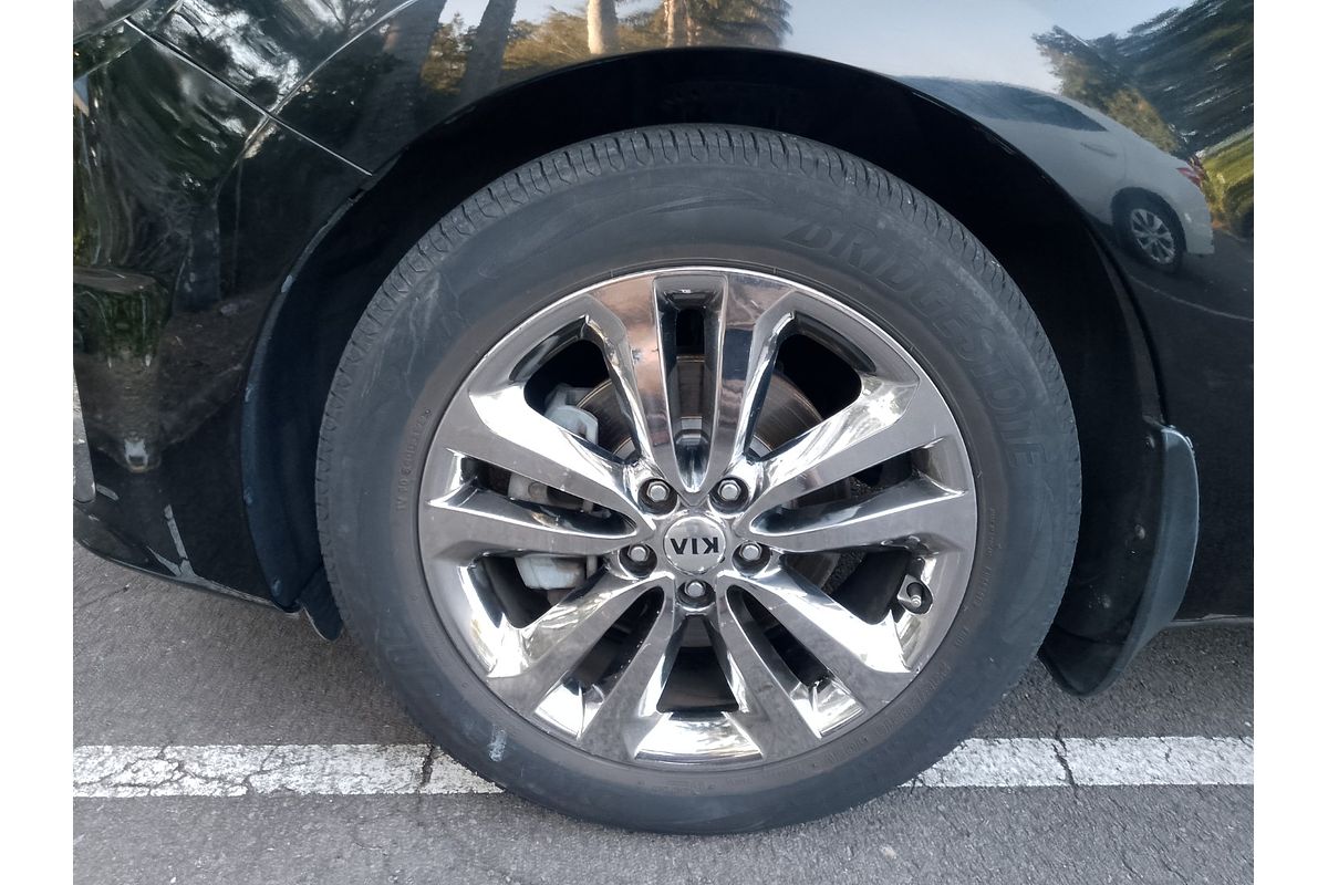 2016 Kia Carnival Platinum YP