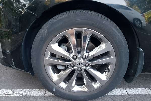 2016 Kia Carnival Platinum YP