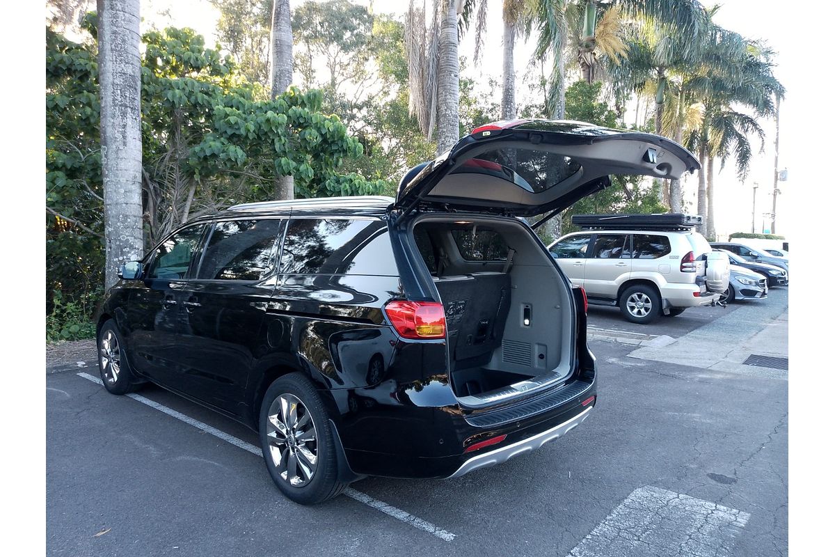 2016 Kia Carnival Platinum YP