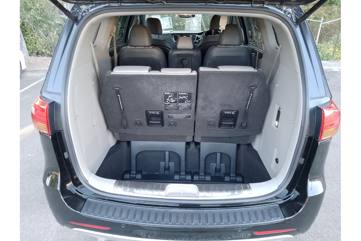 2016 Kia Carnival Platinum YP