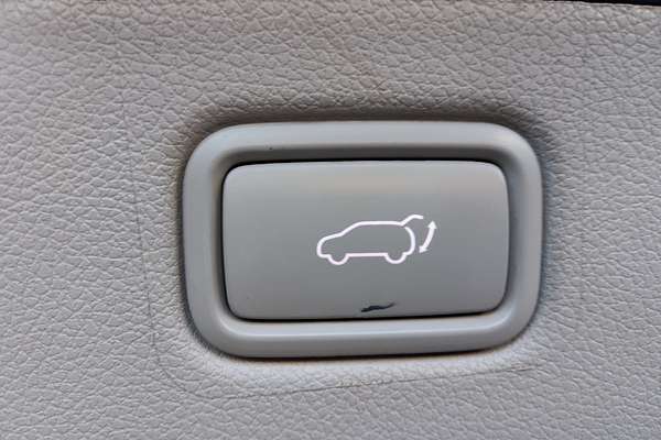 2016 Kia Carnival Platinum YP