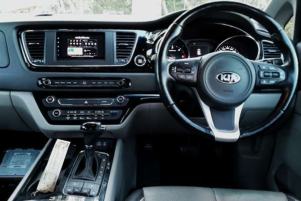 2016 Kia Carnival Platinum YP