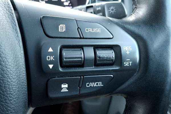 2016 Kia Carnival Platinum YP