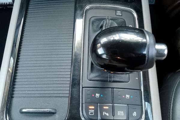 2016 Kia Carnival Platinum YP