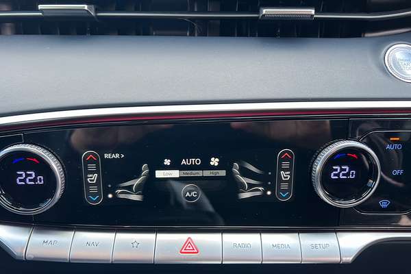2022 Genesis GV70 3.5T AWD Sport JK.V2