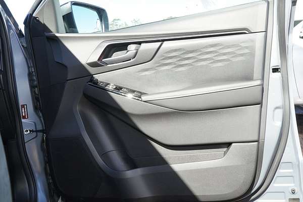 2025 Isuzu D-MAX BLADE 4X4