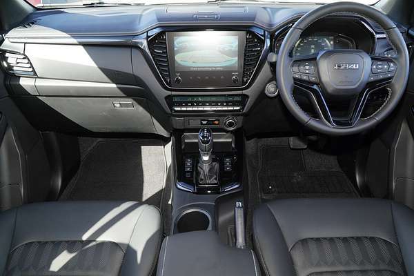 2025 Isuzu D-MAX BLADE 4X4
