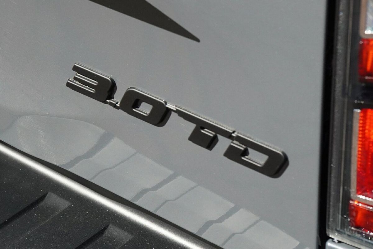 2025 Isuzu D-MAX BLADE 4X4