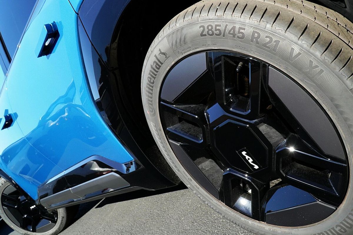 2025 Kia EV9 GT-Line MV