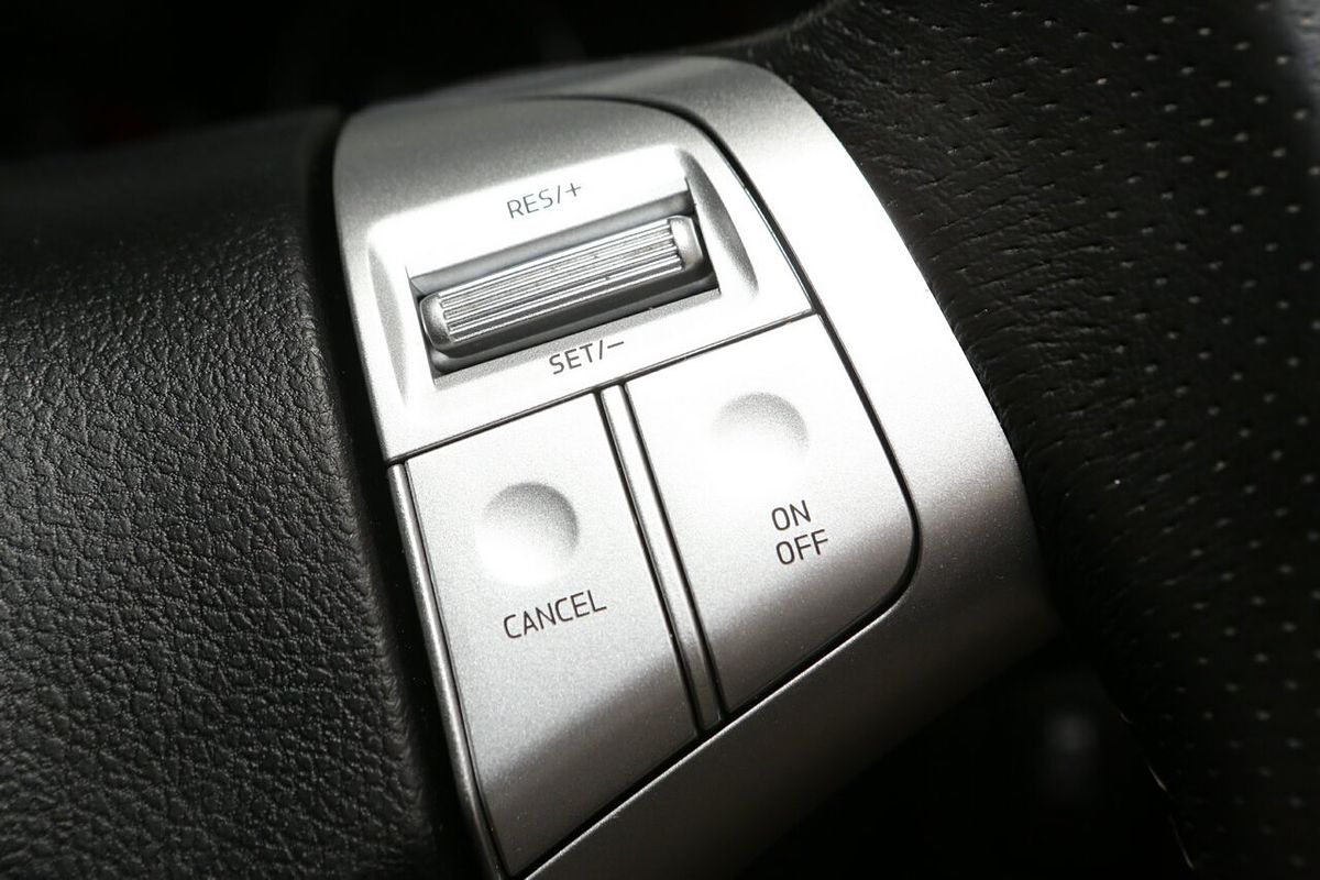 2020 Isuzu MU-X LS-T