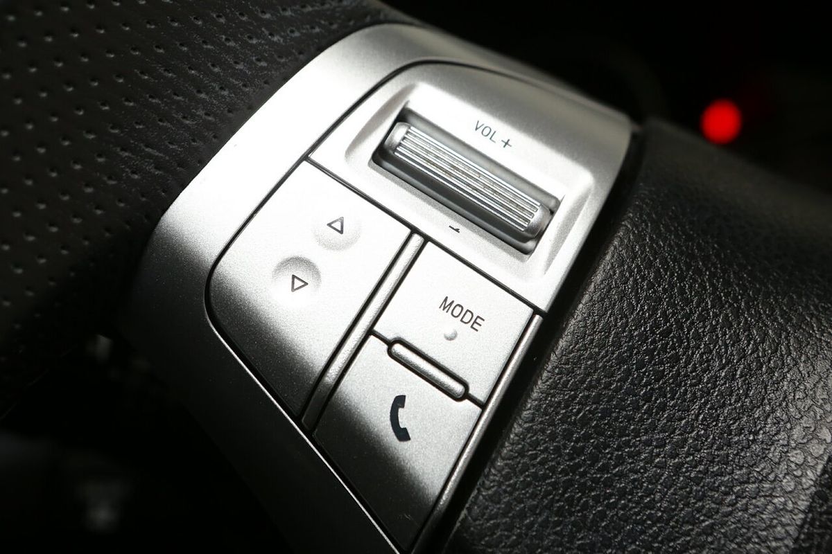 2020 Isuzu MU-X LS-T