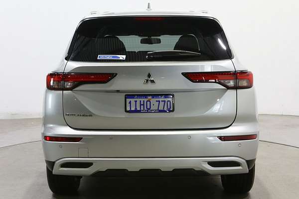 2024 Mitsubishi Outlander LS ZM