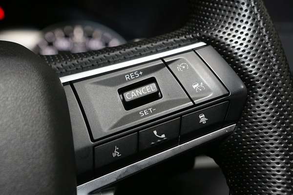 2024 Mitsubishi Outlander LS ZM