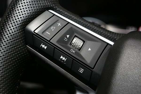 2024 Mitsubishi Outlander LS ZM