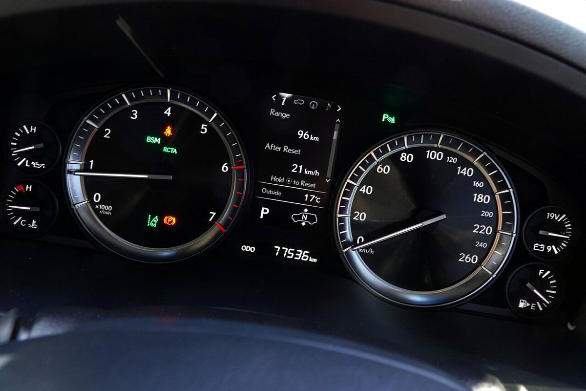 2017 Lexus LX LX570 URJ201R