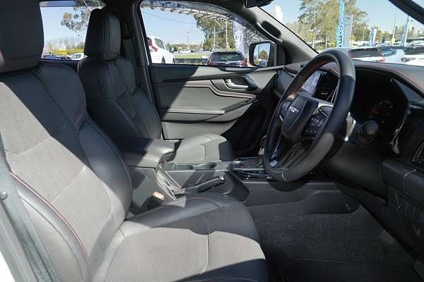 2022 Isuzu D-MAX X-TERRAIN 4X4