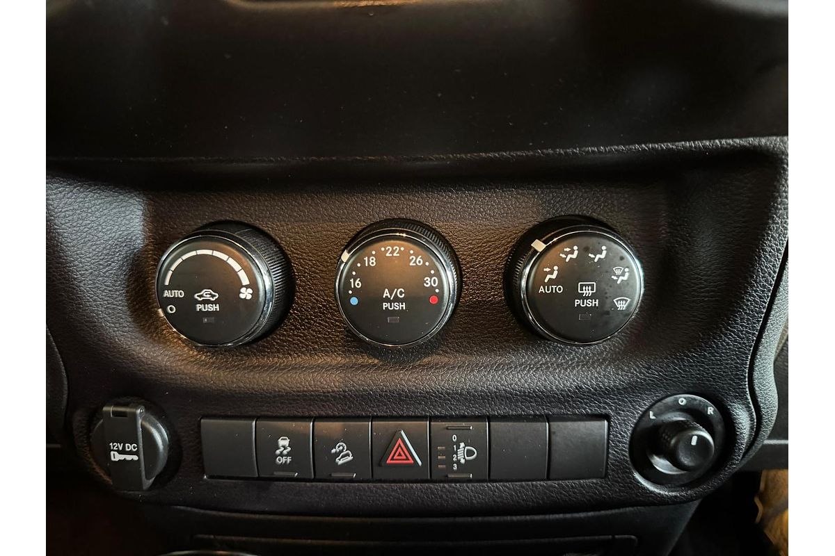 2017 Jeep Wrangler Unlimited Sport JK